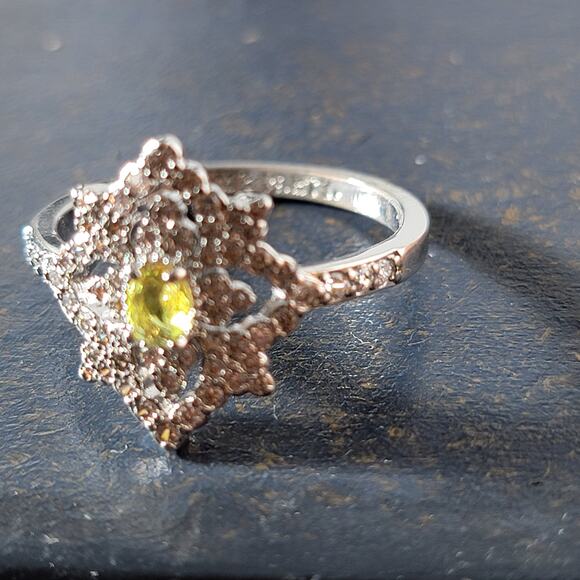 Ornate Rhodium-Plated Size 9 Ring with Yellow Gemstone and Intricate Detailing - Picture 6 of 15